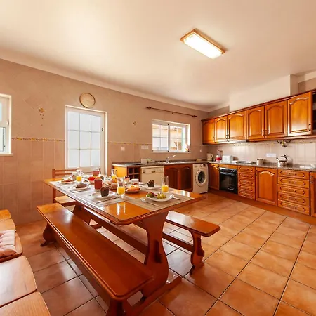 Western Mos Guest house